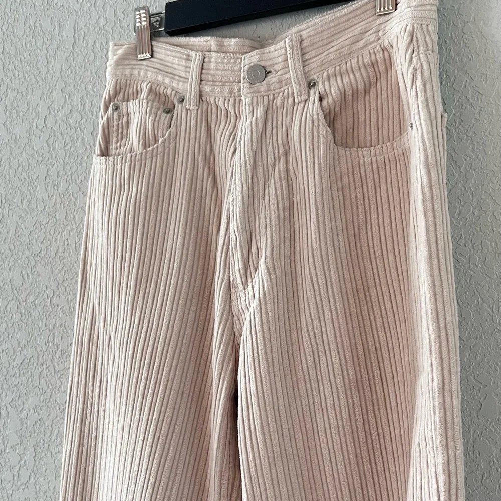 BDG Urban Outfitters UO High Waisted Baggy Beige Corduroy Pant - Picture 3 of 12